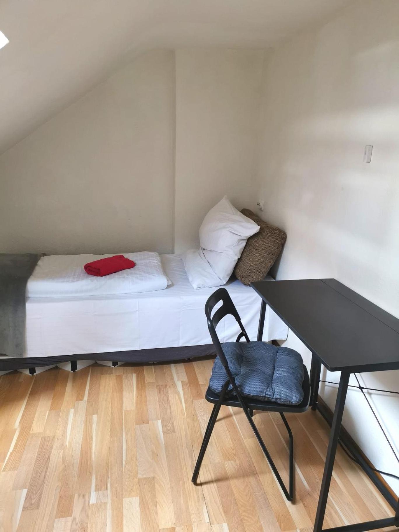 Privat In Zwei-zimmer-wohnung Als 2er Wg Accommodatie bij particulieren *